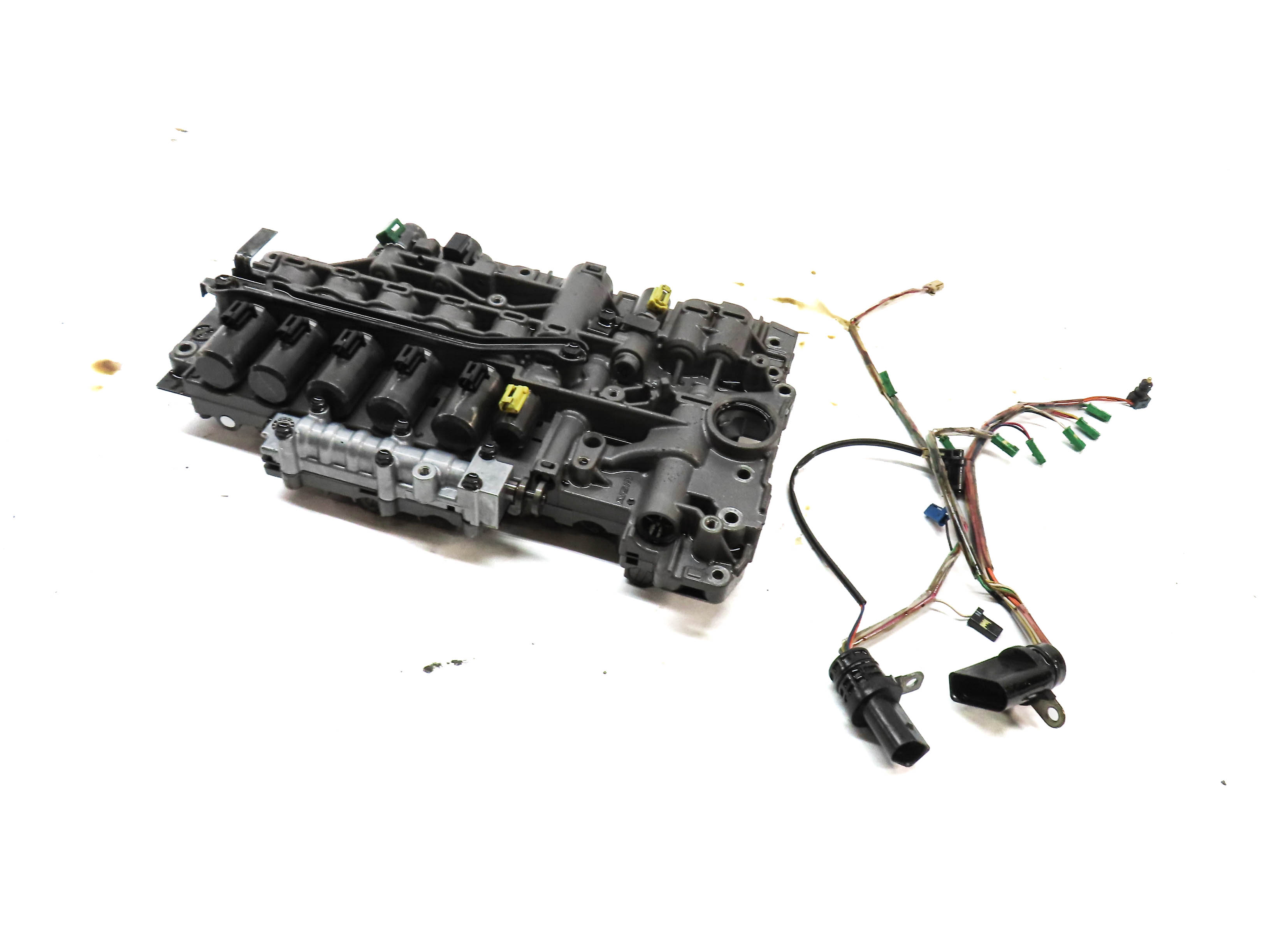 11-15 VW TOUAREG / AUDI Q7 (4L) 8 SPEED MHN AUTOMATIC TRANSMISSION VALVE BODY — exact item pictured